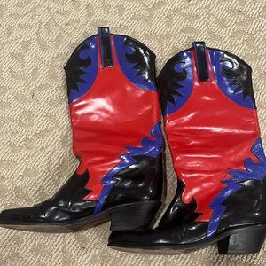 charles David western boots. Made in Italy. SZ 6